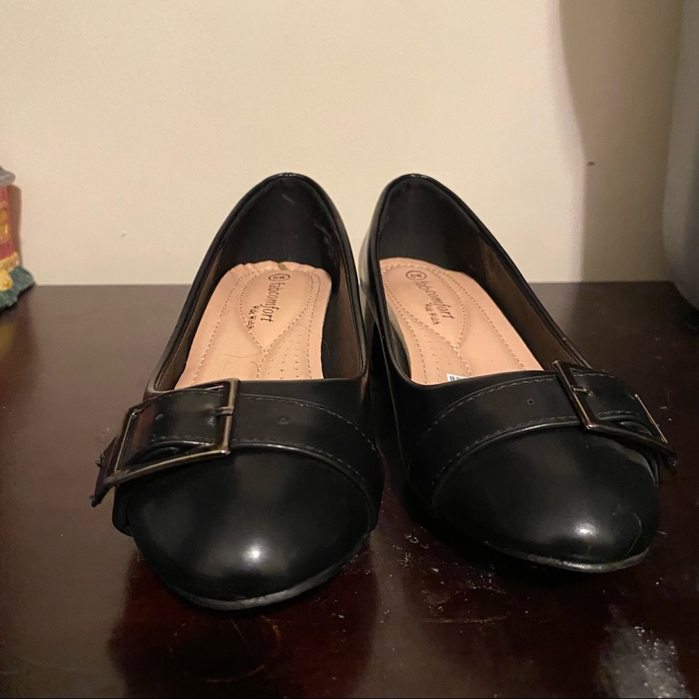 Two Inch Heel Black Size 6W